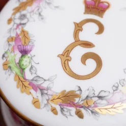 Royal Collection Shop Queen Elizabeth Ii Commemorative Pillbox* Queen Elizabeth Ii Commemorative Range